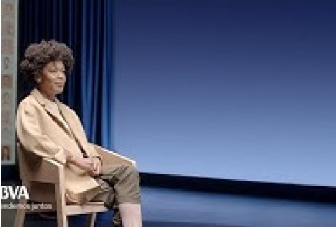 V. Completa. El mayor tesoro del ser humano es su diversidad. Angelica Dass, fotógrafa