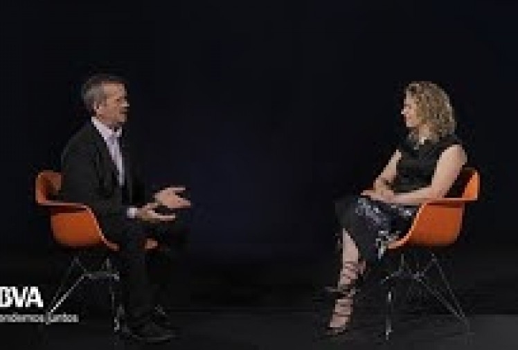 Imagen portada Versión Completa. Aprendizajes de un astronauta para vivir en la Tierra. Chris Hadfield, astronauta