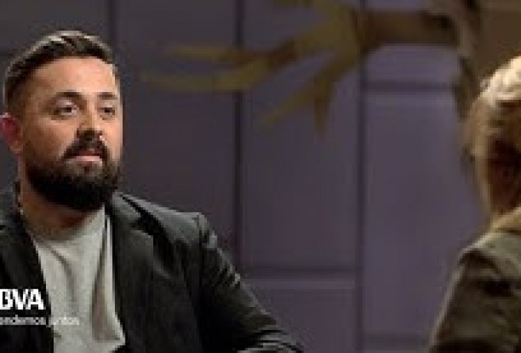 Imagen portada "Pon el nombre de tu hijo entre comillas en Google y dale a buscar." Santiago Moll, profesor