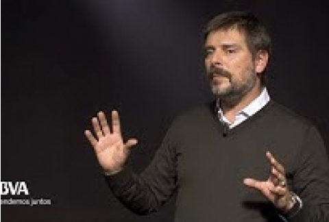 "Necesitamos maestros que generen mentalidad de crecimiento en los chavales",  José R. Gamo