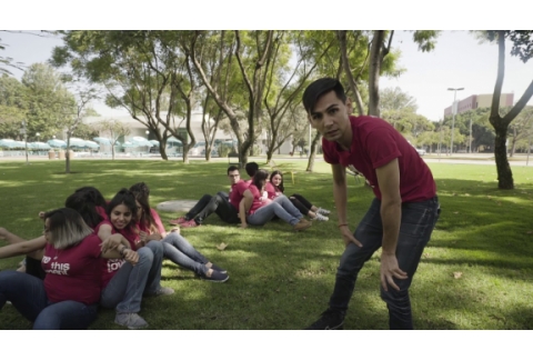 Dinámica: Back to Back (Trabajo en equipo) 30