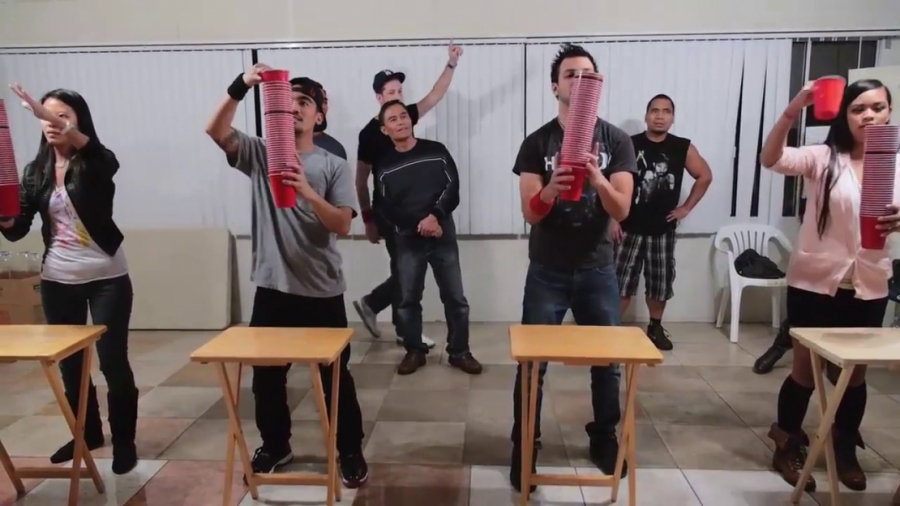 Imagen portada JUEGOS Y DINAMICAS DE GRUPO DIVERTIDAS - PARTE 1 - INTERIORES GRUPOS 53