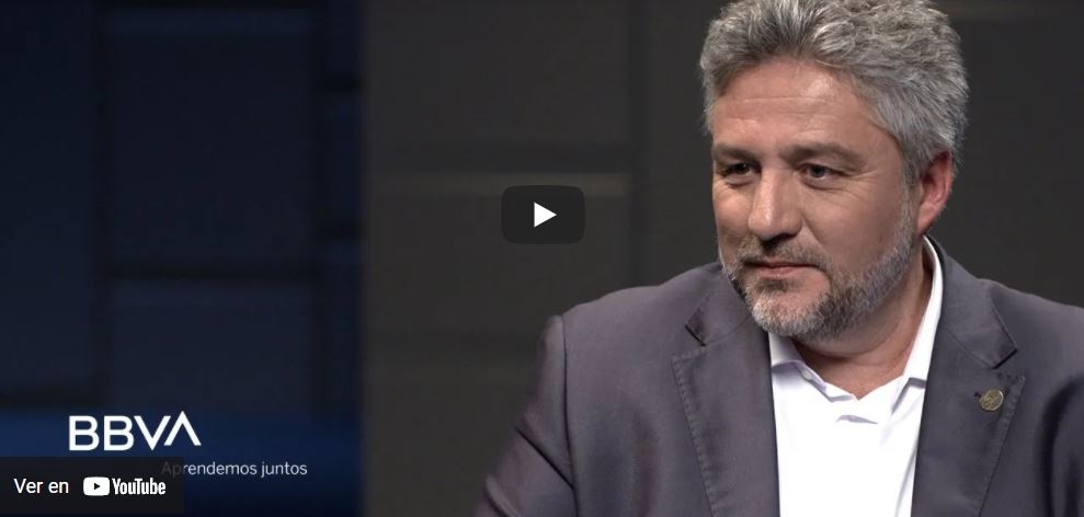 Imagen portada Aunque nada cambie, si yo cambio, todo cambia