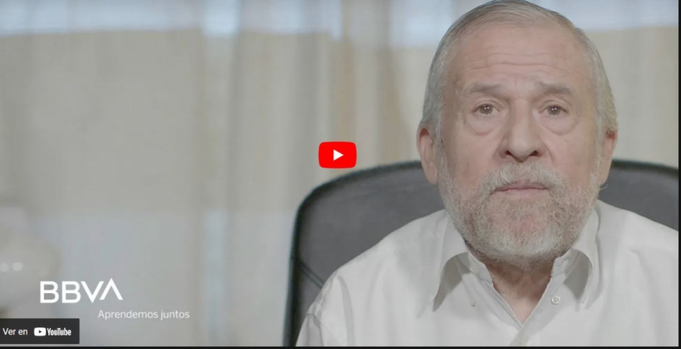 Imagen portada Mi homenaje a los maestros que nos enseñaron a leer