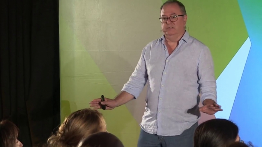 Imagen portada Todo es resonancia - Enric Corbera