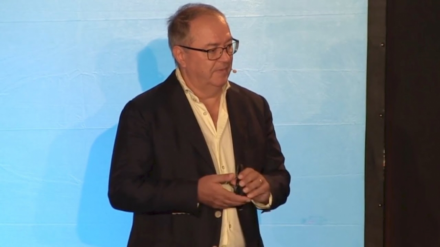 Imagen portada Todos hemos sido hijos - Enric Corbera