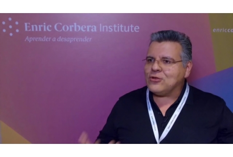 Opiniones de los alumnos: Carlos Hermosillo