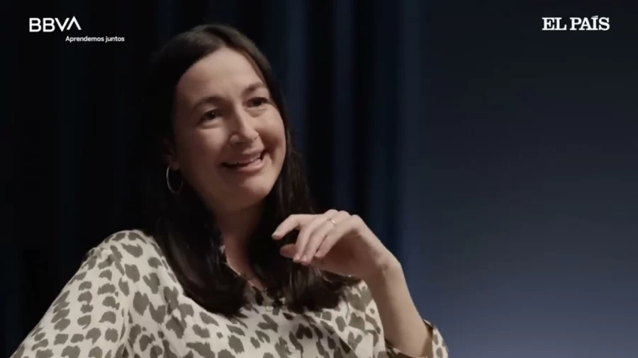 Imagen portada La ciencia y la física cuántica nos ayudan a entender el universo. Sonia Fernández-Vidal, física