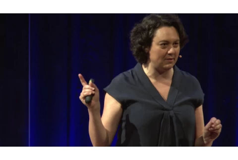 Hablar de la muerte ayuda a vivir y morir mejor | Montse Esquerda | TEDxLleida