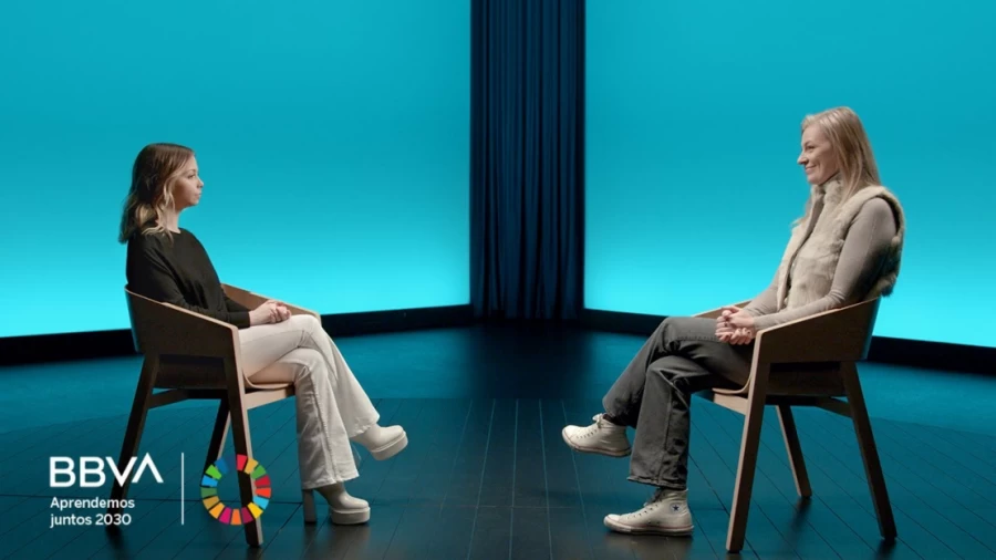 Imagen portada Versión Completa. "Ser una persona sana empieza por conocerse". Elizabeth Clapés, psicóloga