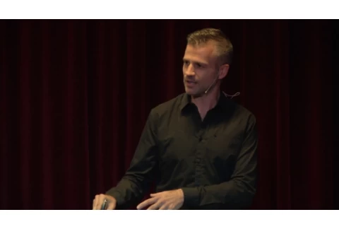 Éxito y fracaso, ¿Dos caras de una misma moneda? | Diego Pasjalidis | TEDxUADE