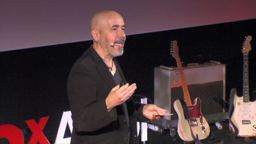 Imagen portada Poliamor, Relaciones Abiertas y otras Intimidades | Miguel Vagalume | TEDxAlcoi