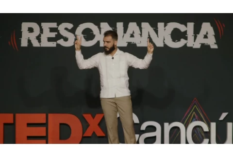 El deporte: un deber que salva tu vida | Óscar Eduardo Garza López Portillo | TEDxCancún