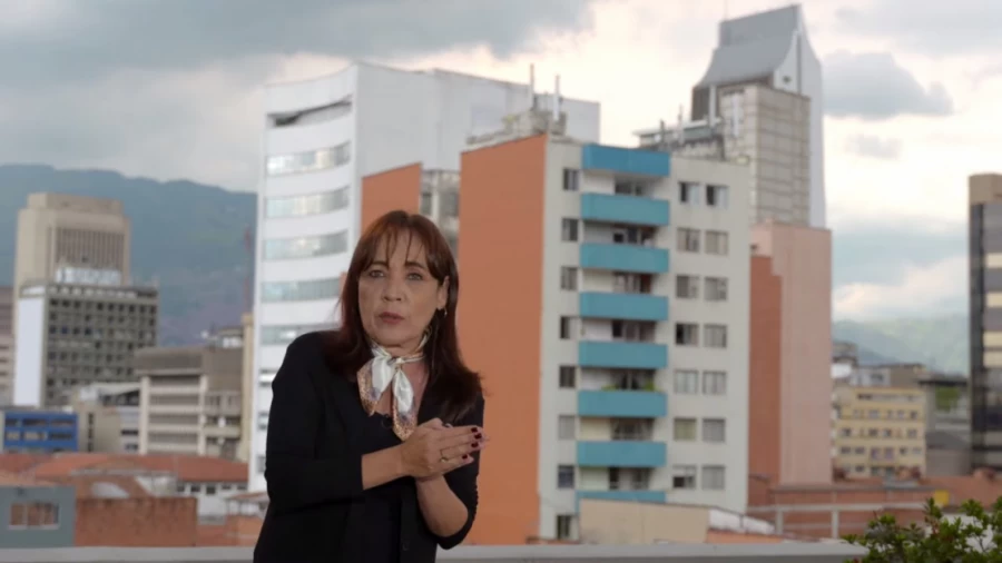 Imagen portada ¿Qué es y cómo superar el duelo migratorio? | Janeth Medina | TEDxMedellin